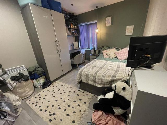 2 bedroom detached house to rent