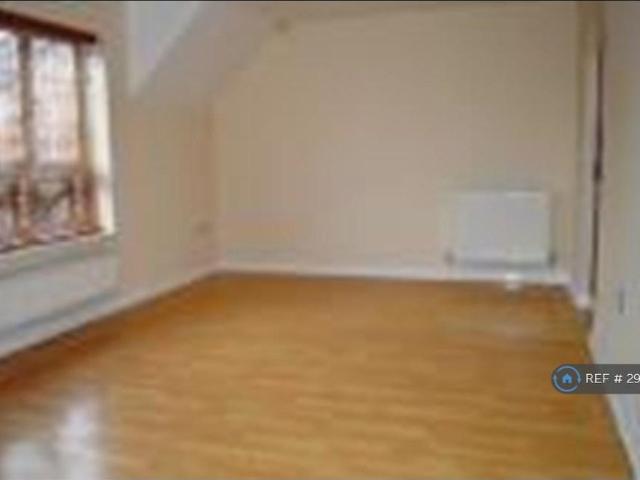 2 bedroom detached house to rent