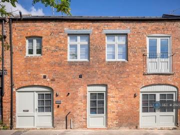 2 bedroom detached house to rent