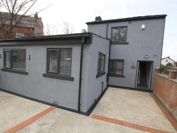 2 bedroom detached house to rent