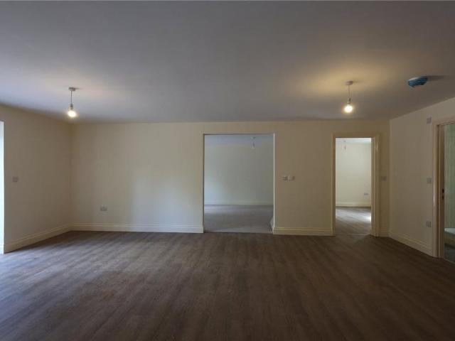 2 bedroom detached house to rent