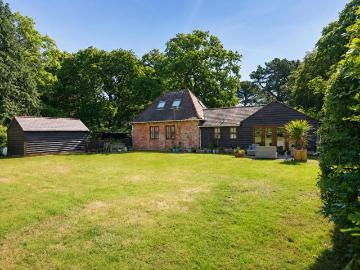 2 bedroom detached house to rent