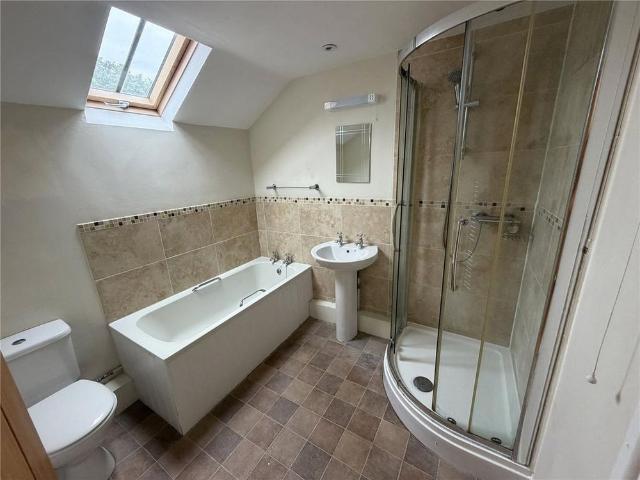 2 bedroom detached house to rent