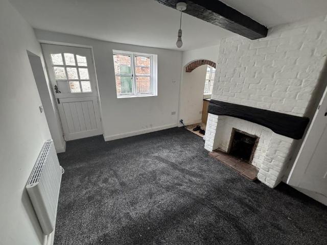 2 bedroom detached house to rent