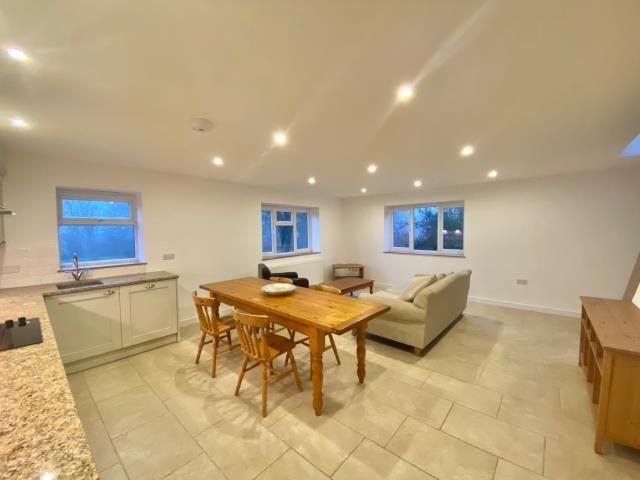 2 bedroom detached house to rent