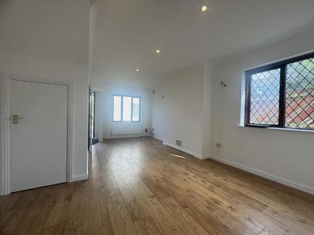 2 bedroom detached house to rent