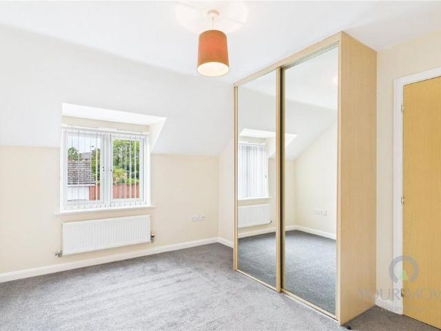 2 bedroom detached house to rent