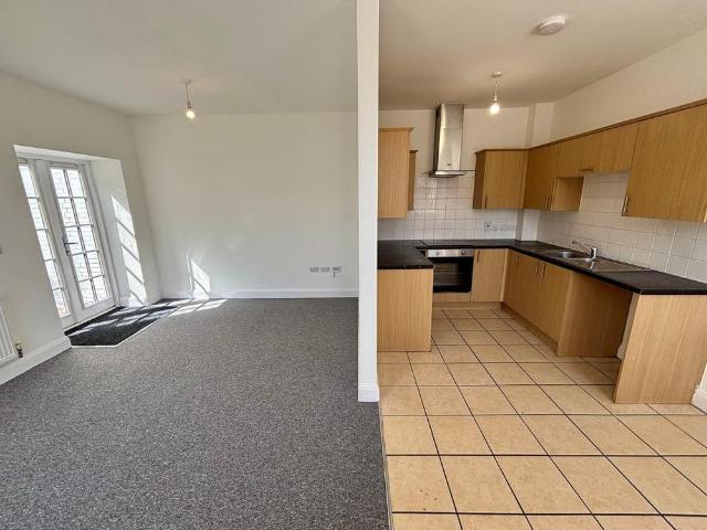 2 bedroom detached house to rent