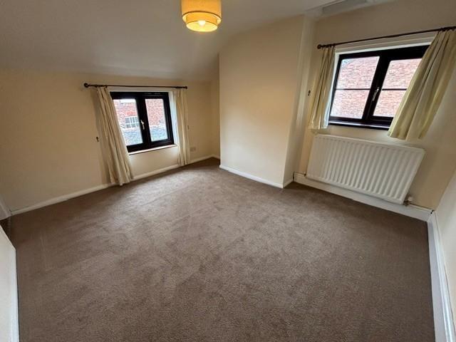2 bedroom detached house to rent