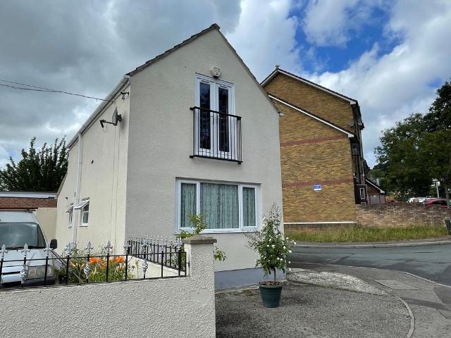 2 bedroom detached house to rent