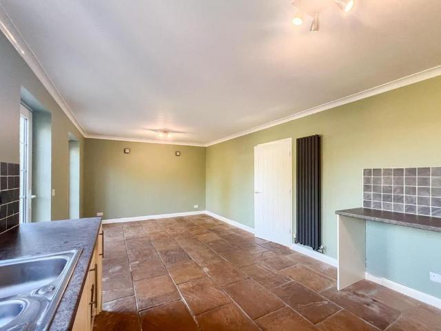 2 bedroom detached house to rent