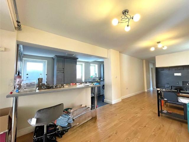 2 bedroom detached house to rent