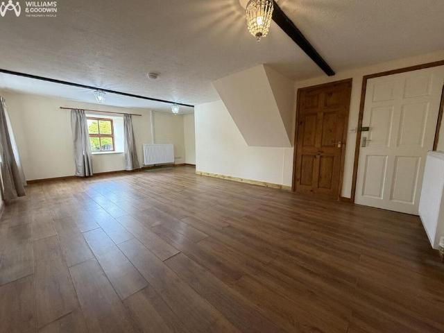 2 bedroom detached house to rent