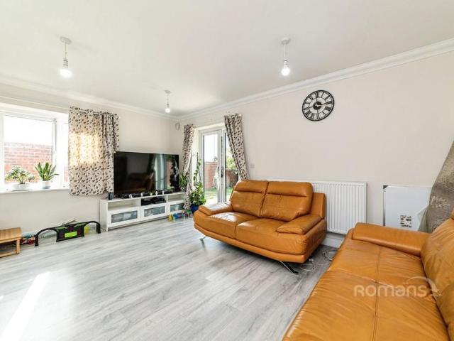 2 bedroom detached house to rent