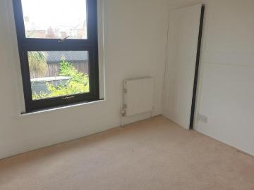 2 bedroom detached house to rent