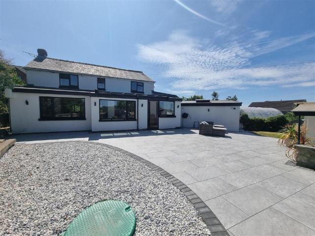 2 bedroom detached house to rent