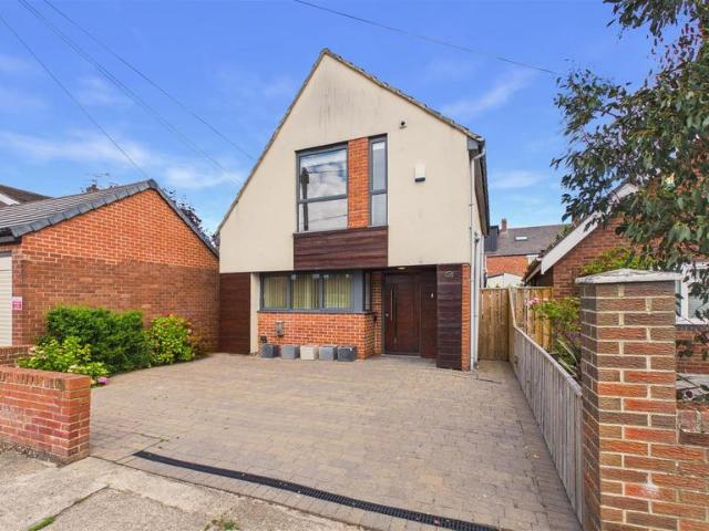 2 bedroom detached house to rent