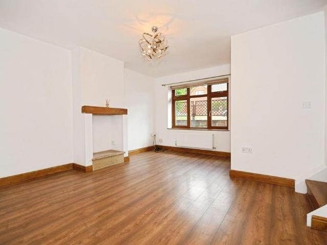2 bedroom detached house to rent
