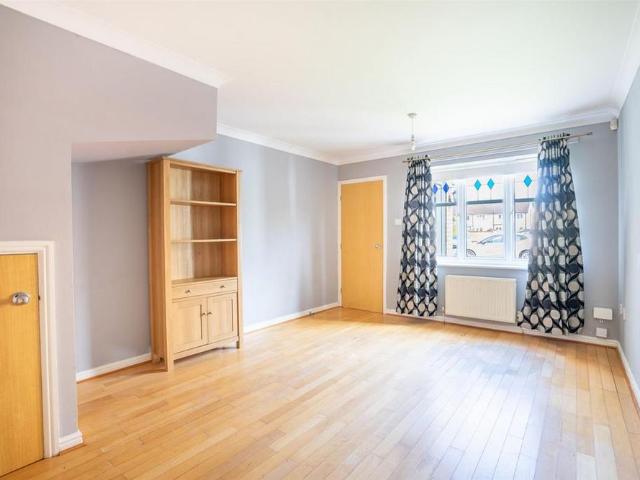 2 bedroom detached house to rent