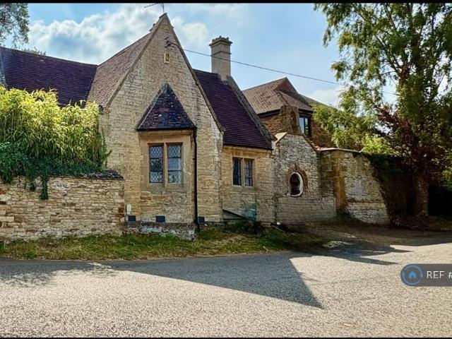 2 bedroom detached house to rent