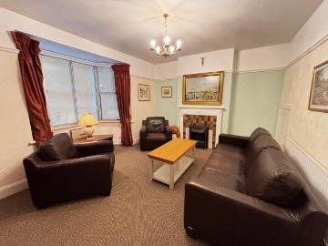 2 bedroom detached house to rent