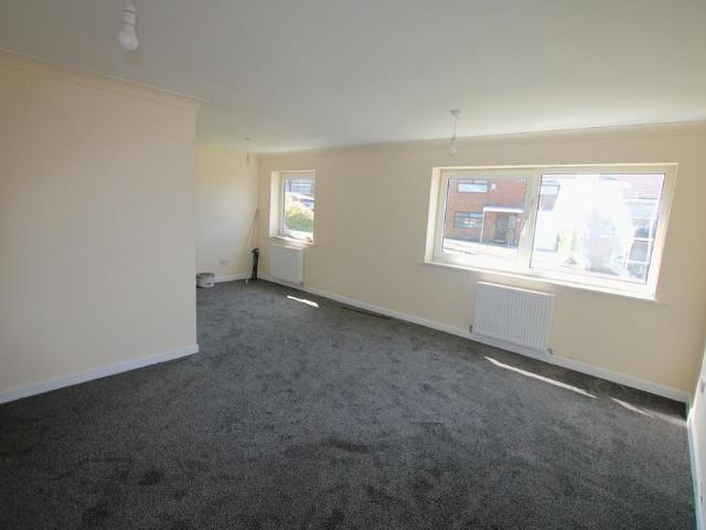 2 bedroom detached house to rent