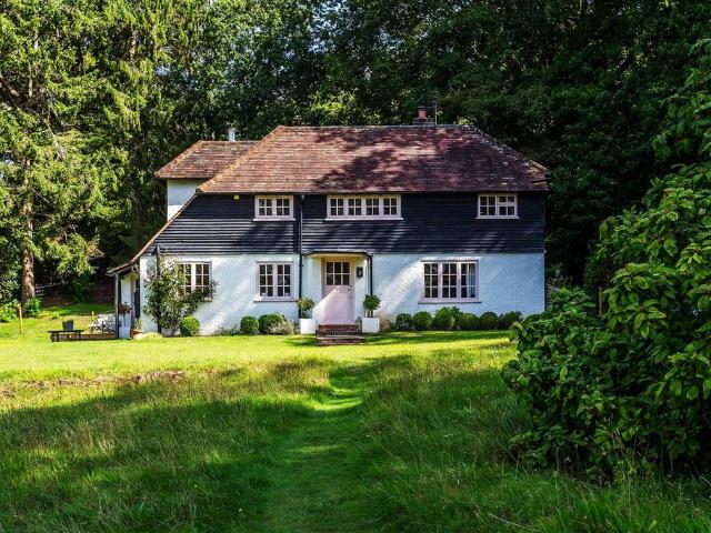 2 bedroom detached house to rent