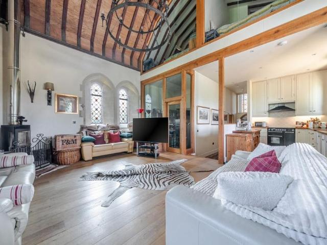 2 bedroom detached house to rent
