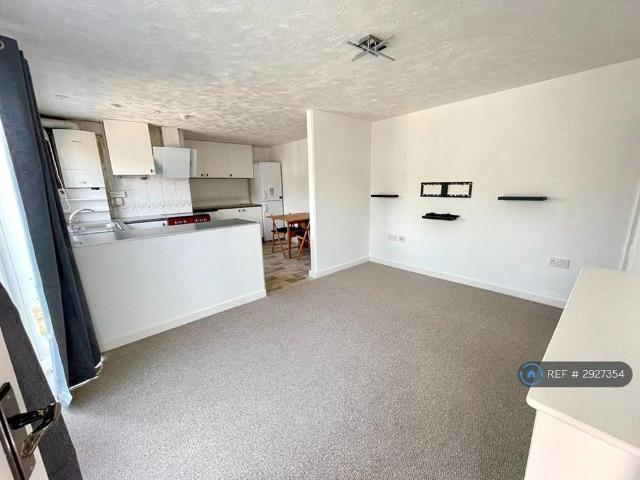 2 bedroom detached house to rent