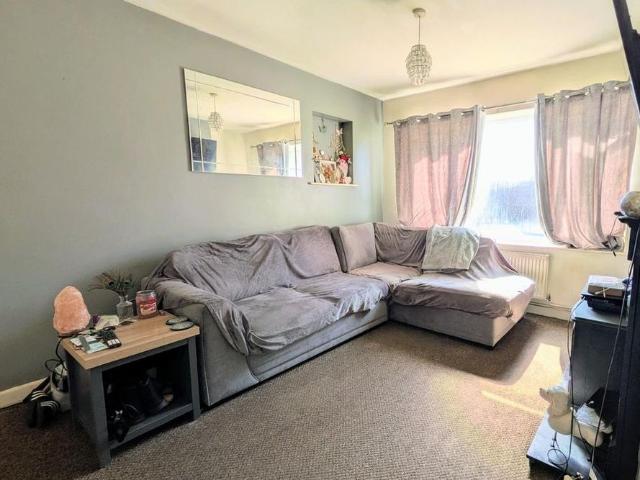 2 bedroom detached house to rent