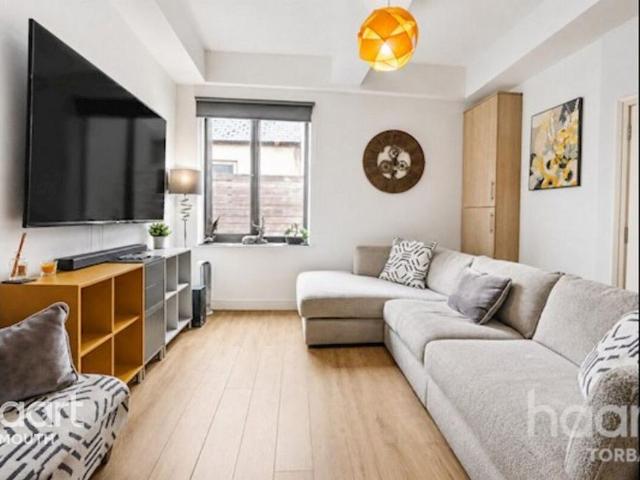 2 bedroom detached house to rent
