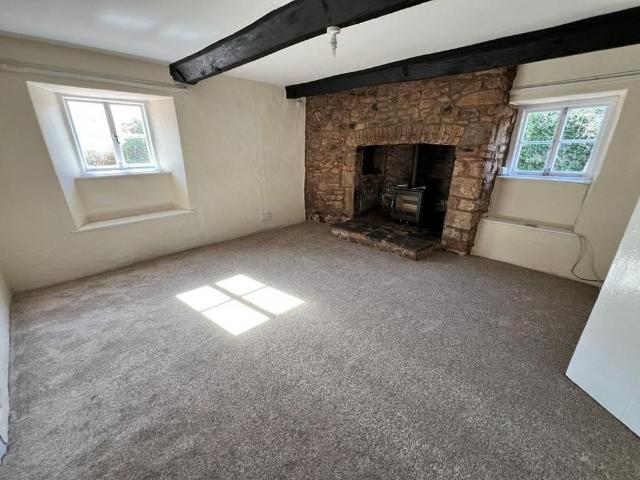 2 bedroom detached house to rent
