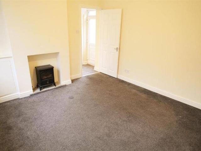 2 bedroom detached house to rent