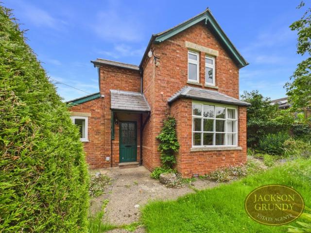 2 bedroom detached house to rent