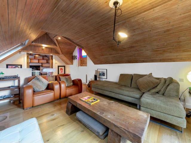 2 bedroom detached house to rent