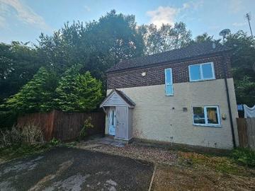 2 Bedroom Detached House To Rent In Forsythia Walk, Banbury, OX16
