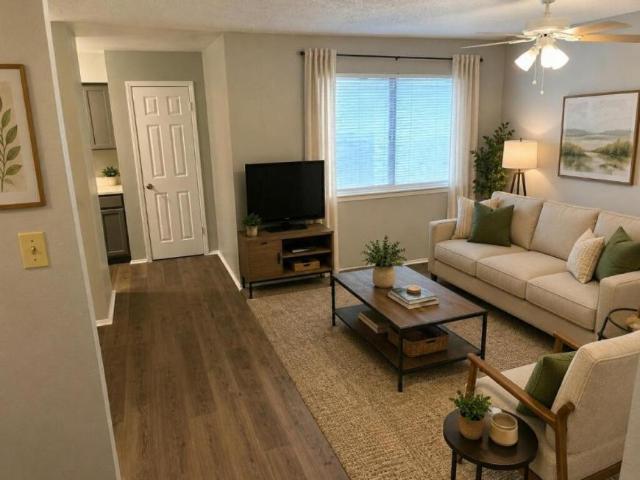 2 bedroom, Devine TX 78016 105431215