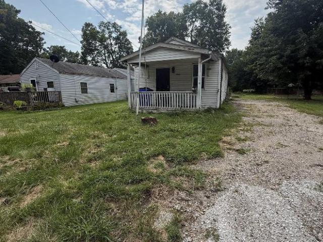 2 bedroom, Decatur IL 62526 105989061
