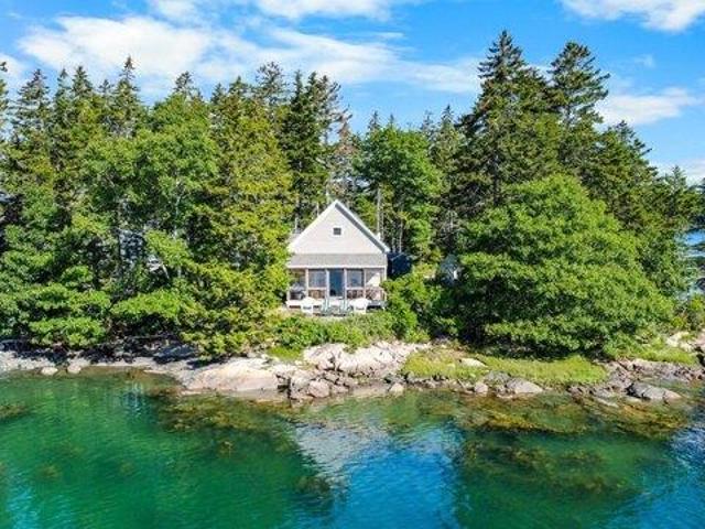 2 bedroom, Deer Isle ME 04627 105659993