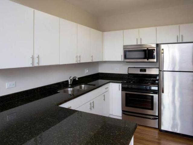 2 bedroom, Deerfield IL 60015 105177425