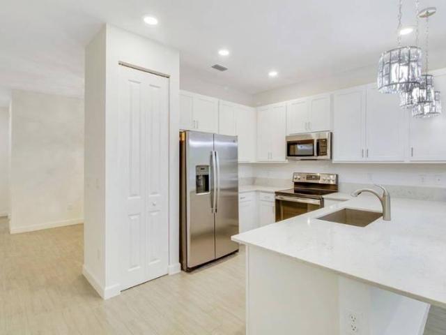 2 bedroom, Delray Beach FL 33446 97266157