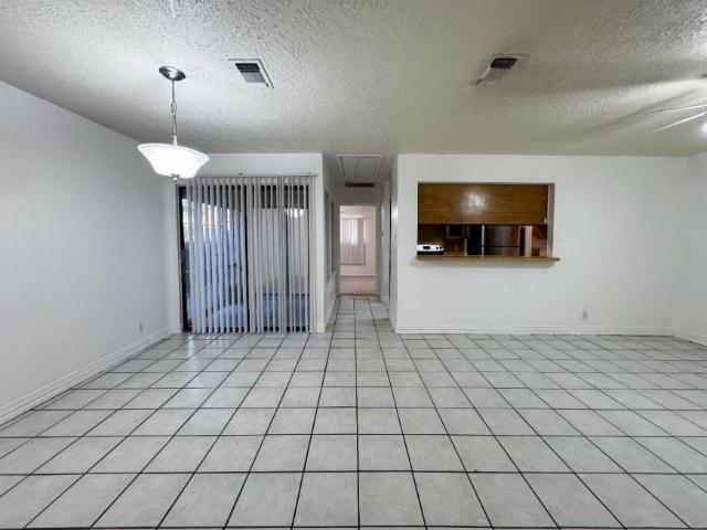 2 bedroom, Denton TX 76207 LS92859476