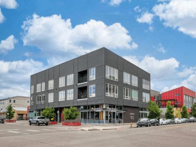 2 bedroom, Denver CO 80205 103897658