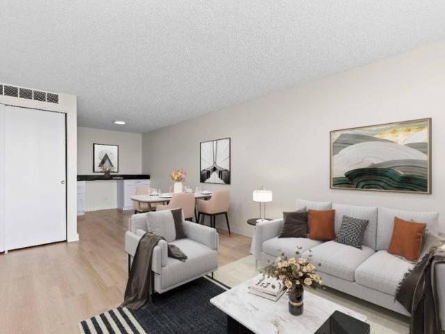 2 bedroom, Denver CO 80206 103365375