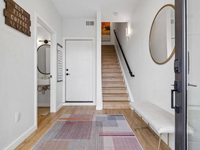 2 bedroom, Denver CO 80211 LS105542251