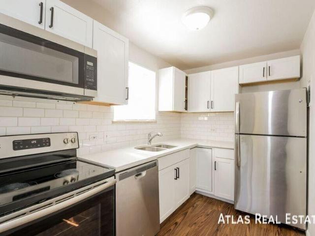 2 bedroom, Denver CO 80221 103204808