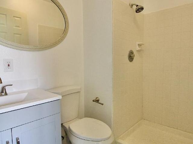 2 bedroom, Denver CO 80231 103298485