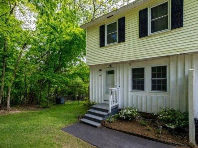 2 bedroom, Derry NH 03038 104329884