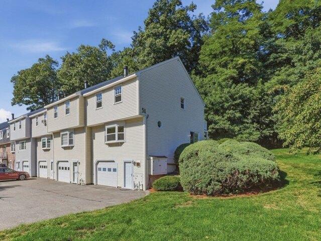 2 bedroom, Dracut MA 01826 105533397
