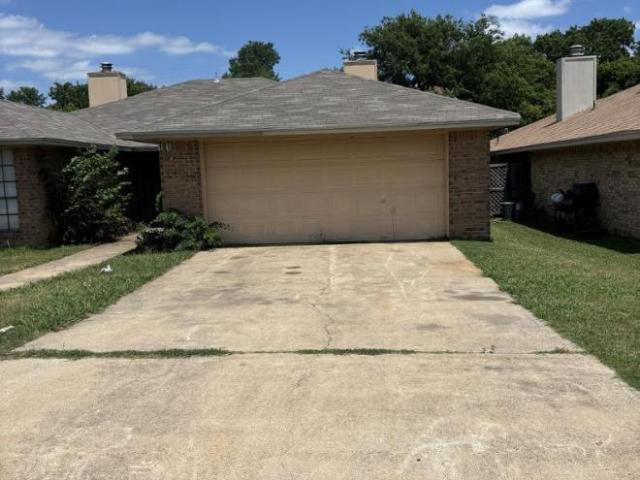2 bedroom, Duncanville TX 75137 LS105734083